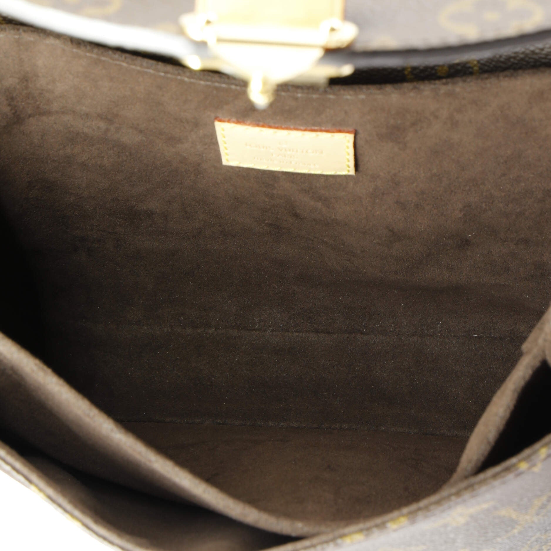 Louis Vuitton Pochette Metis Monogram Canvas