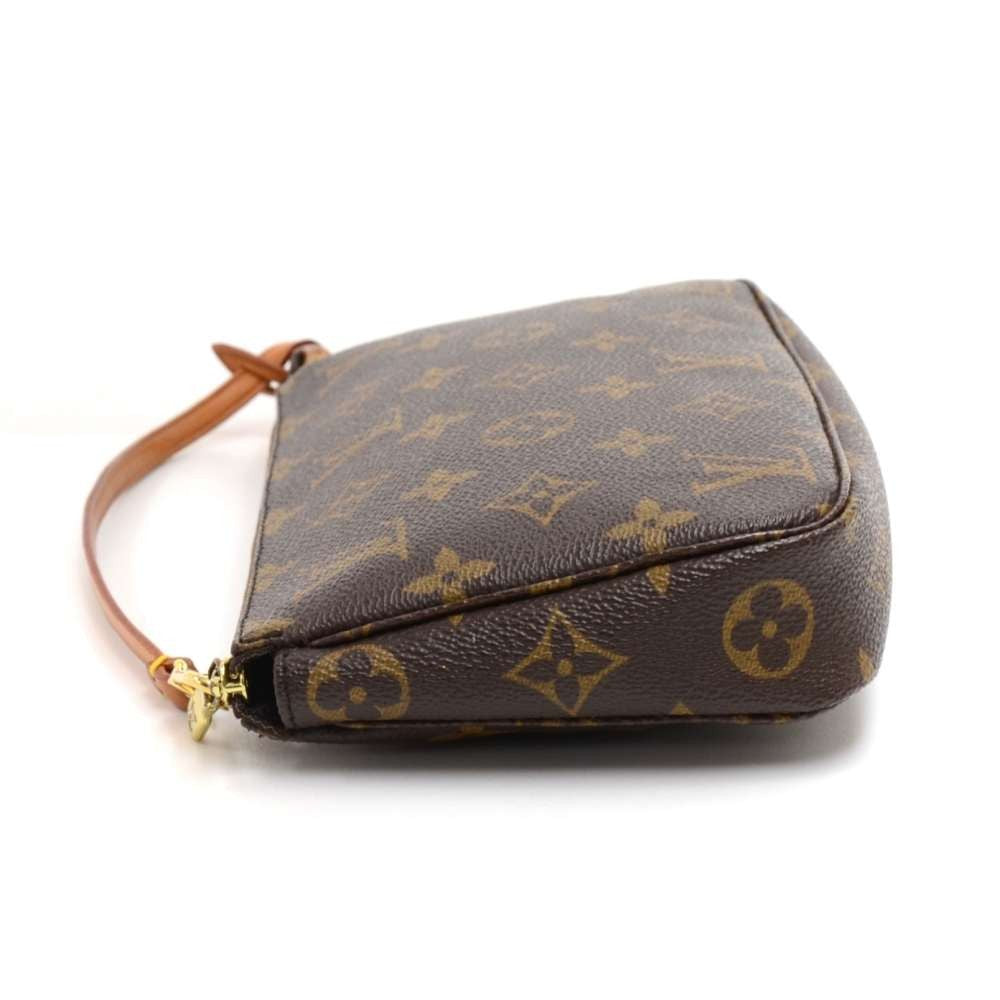 Louis Vuitto Pochette Accessoires Monogram Canvas Bag
