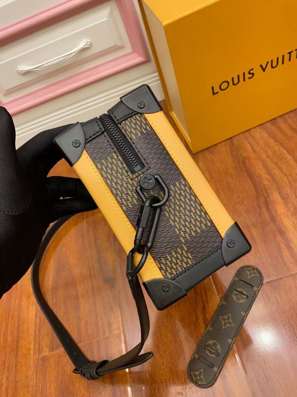 LOV2 Bags - Luxurious Bags  2651