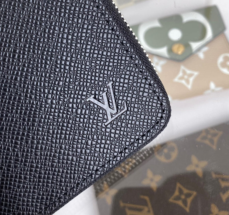 LOV2 Bags - Luxurious Bags  2448