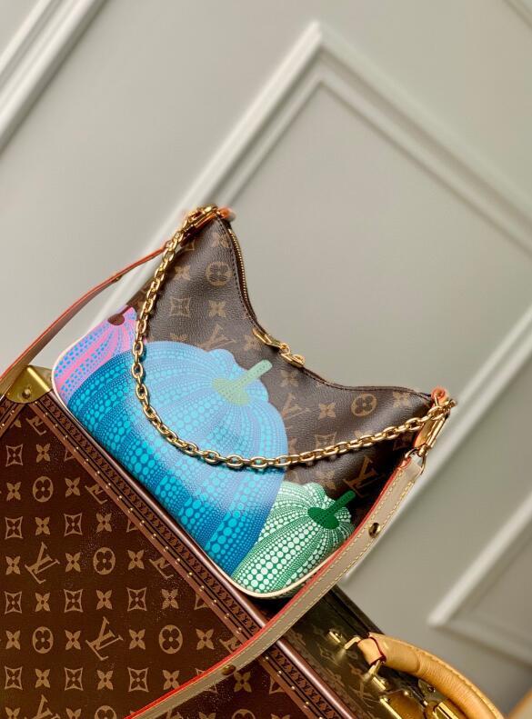 SAMC - LOV Bags - 1235