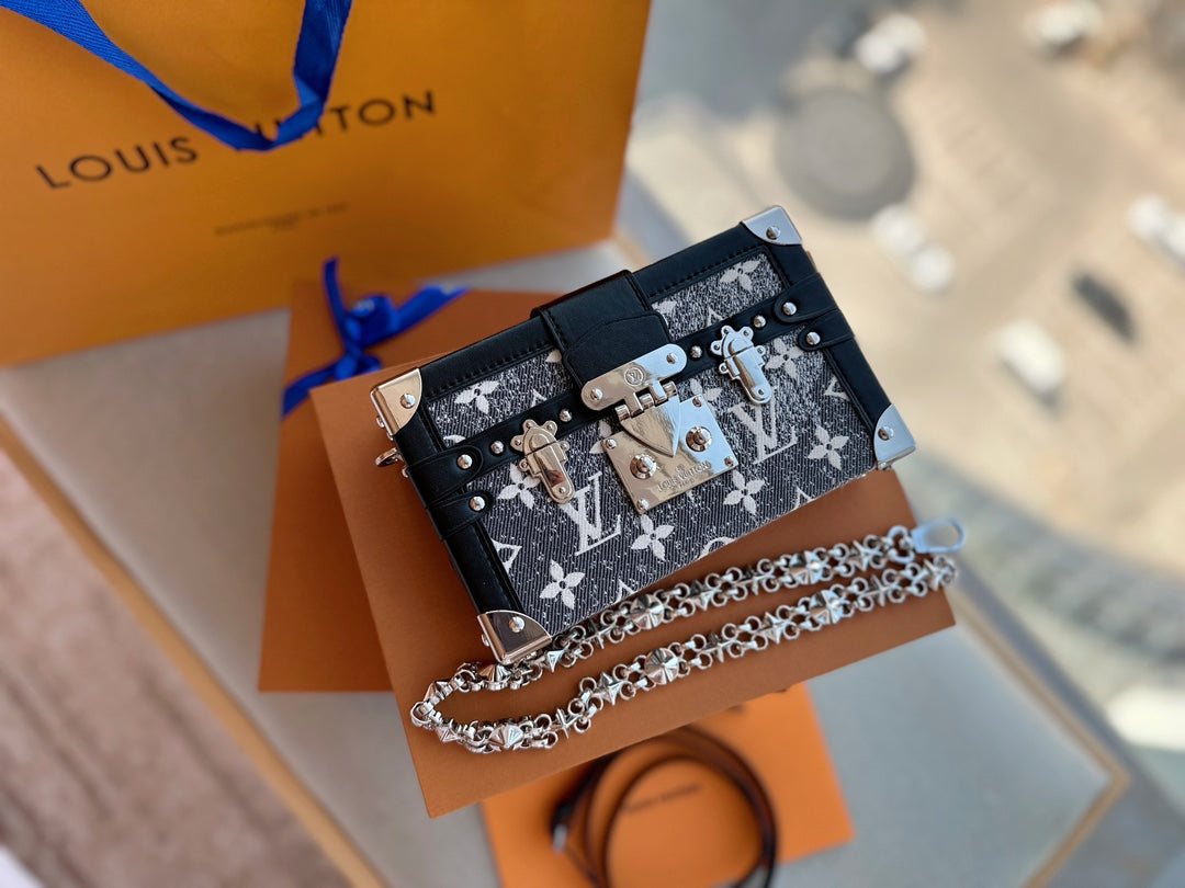 EN - Luxury Bags LUV 726