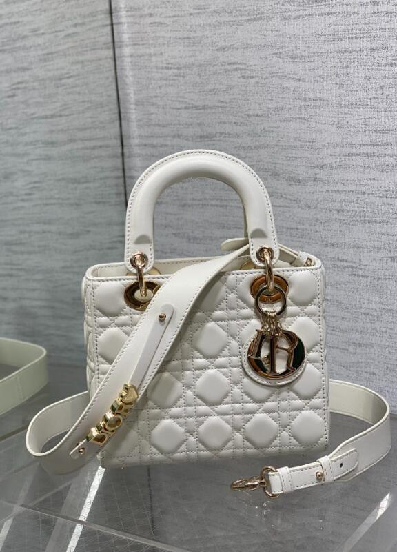 SAMCC - DOR Bags - 080