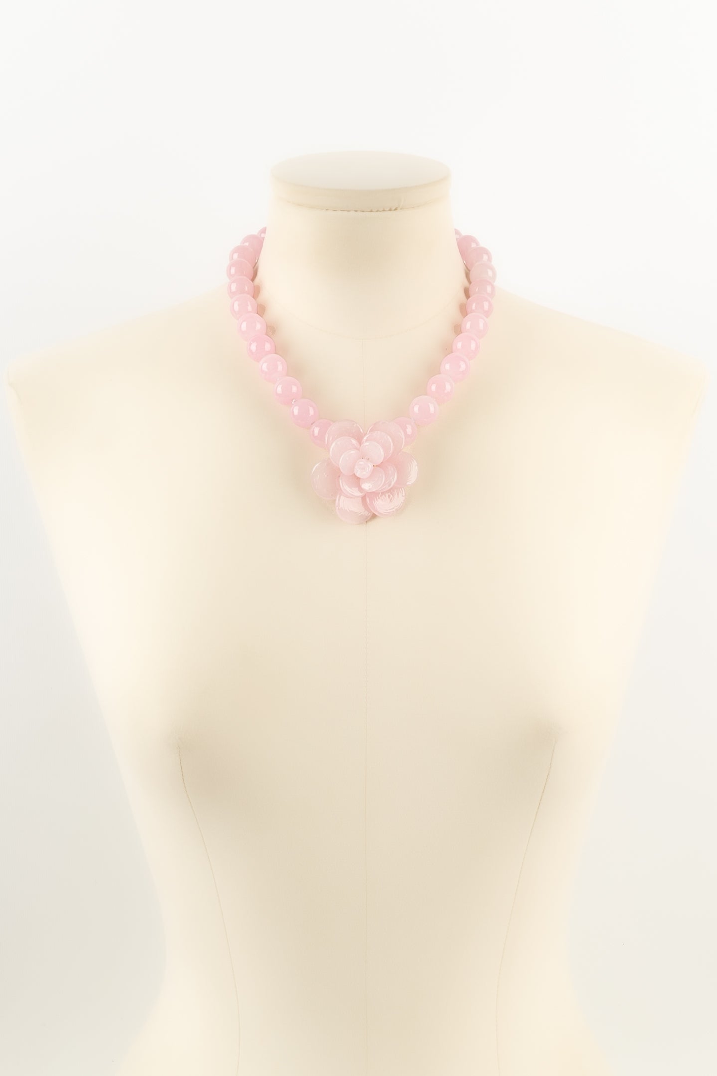 Collier camÃƒÆ’Ã‚Â©lia rose Augustine