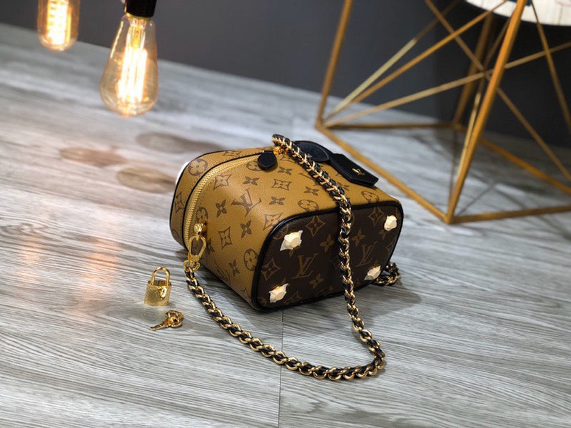 LOV2 Bags - Luxurious Bags  1844