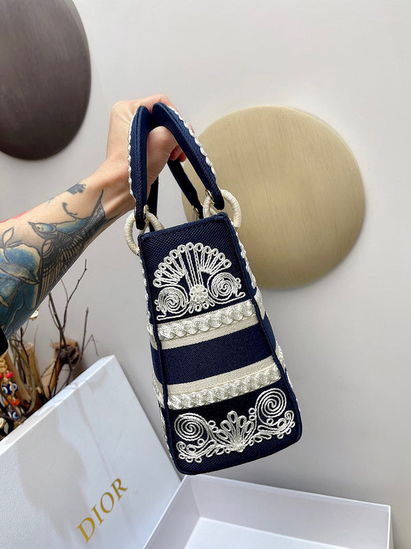ELE - Dir Bags - 082