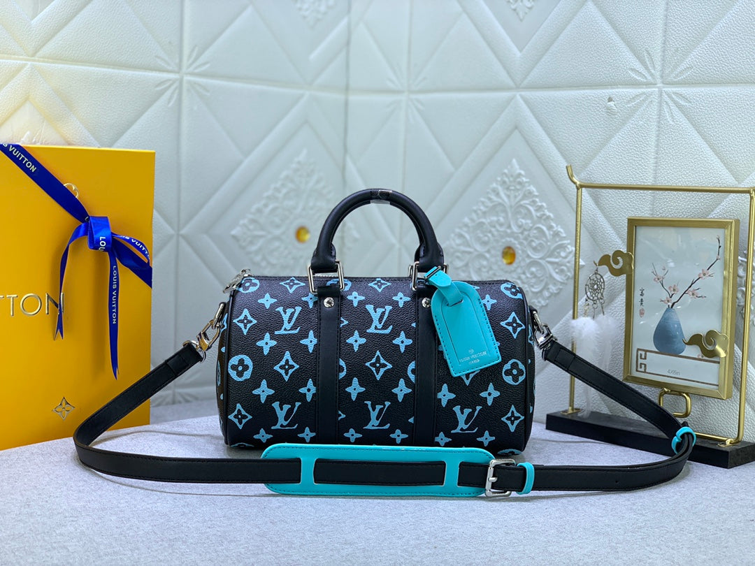 EN - New Bag LUV 643