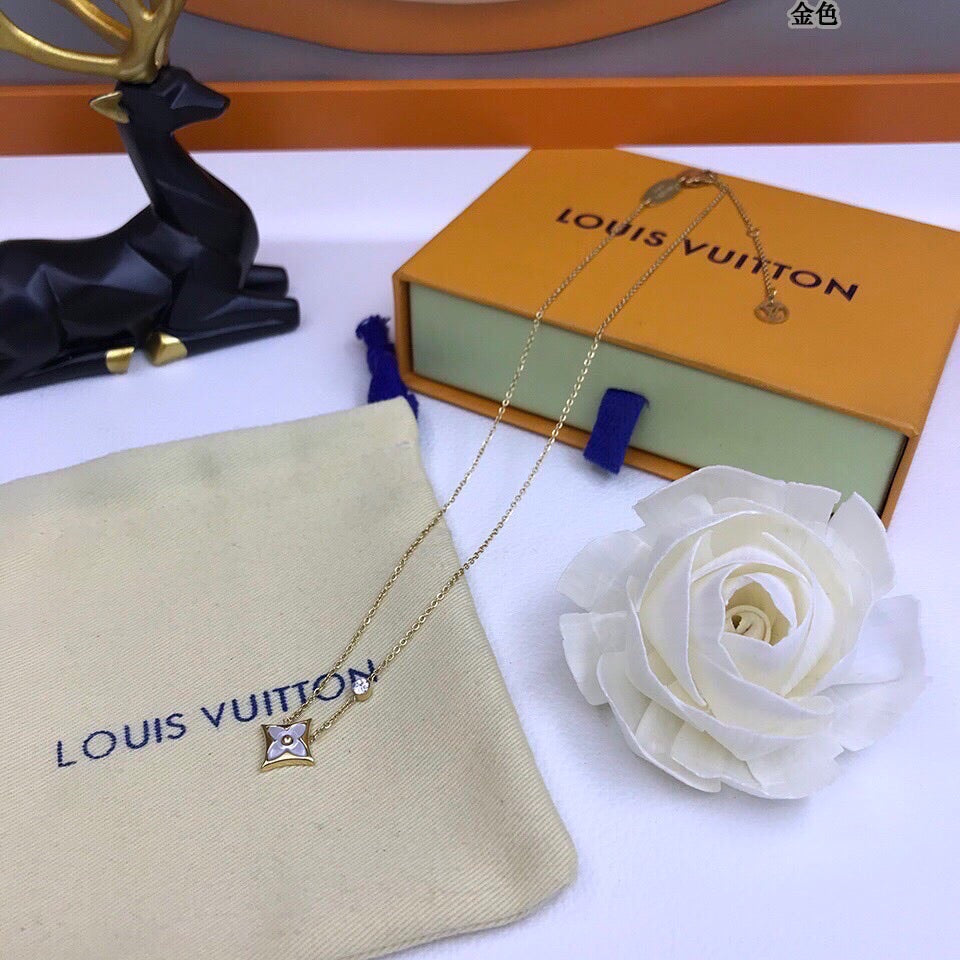 EN - Lux Necklace LUV005