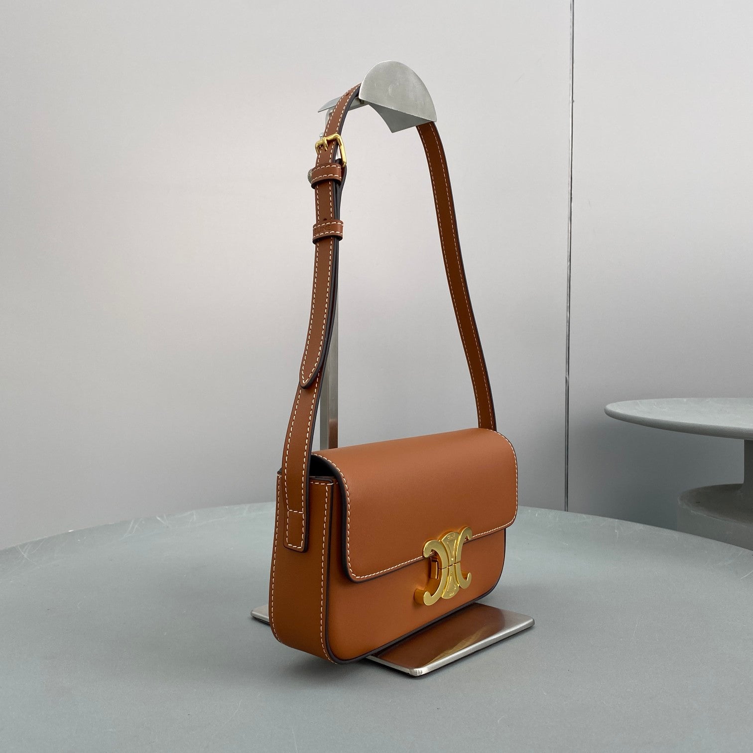 GLAMI Triomphe Shoulder Bag Brown For Women 8in/20cm 194143BFN.04LU