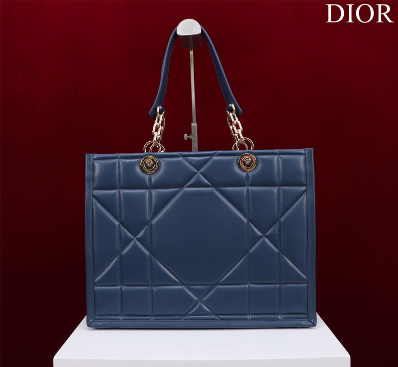 ELE - Dir Bags - 1723