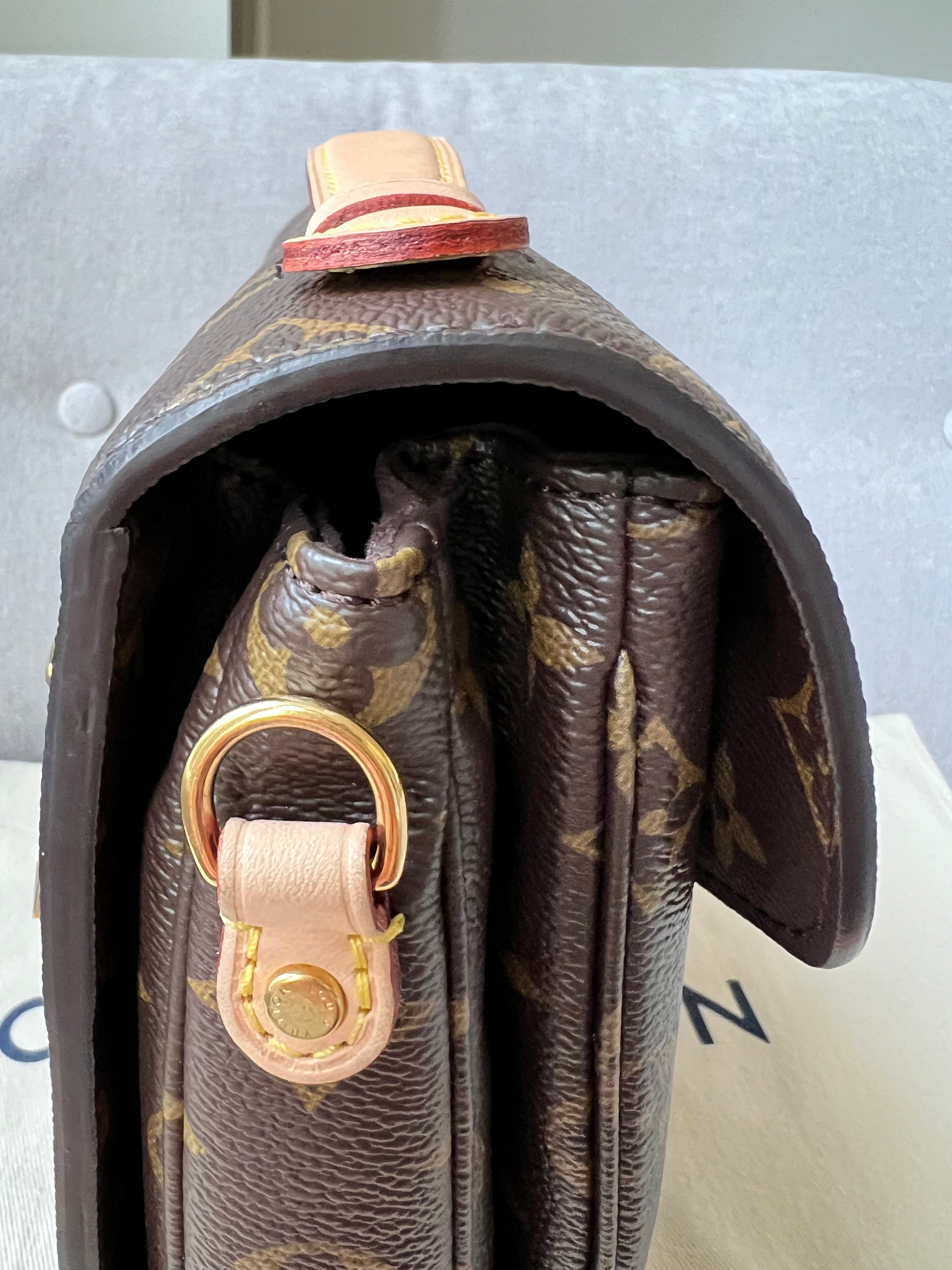 Louis Vuitton Pochette Metis Monogram (RRP £1,970)