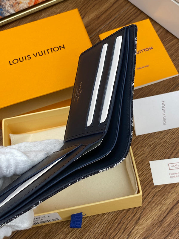 LOV2 Bags - Luxurious Bags  2363