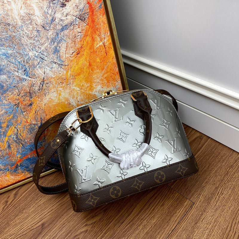 LOV2 Bags - Luxurious Bags  1695