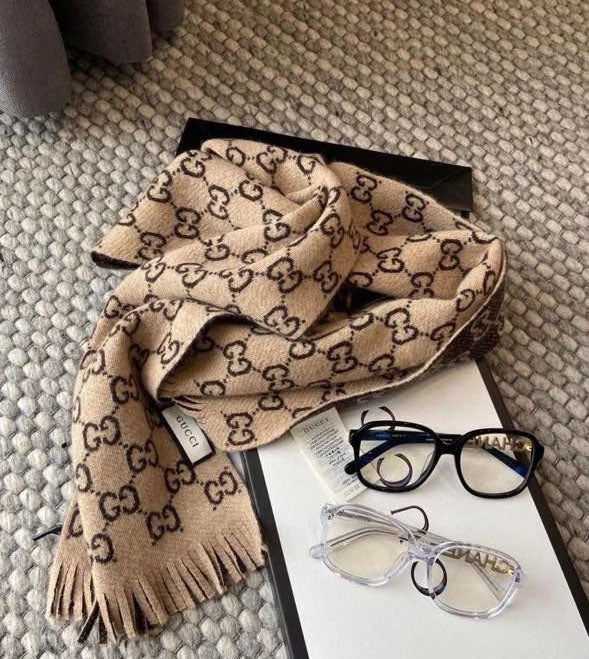 EN - Luxury GCI Scarf 018