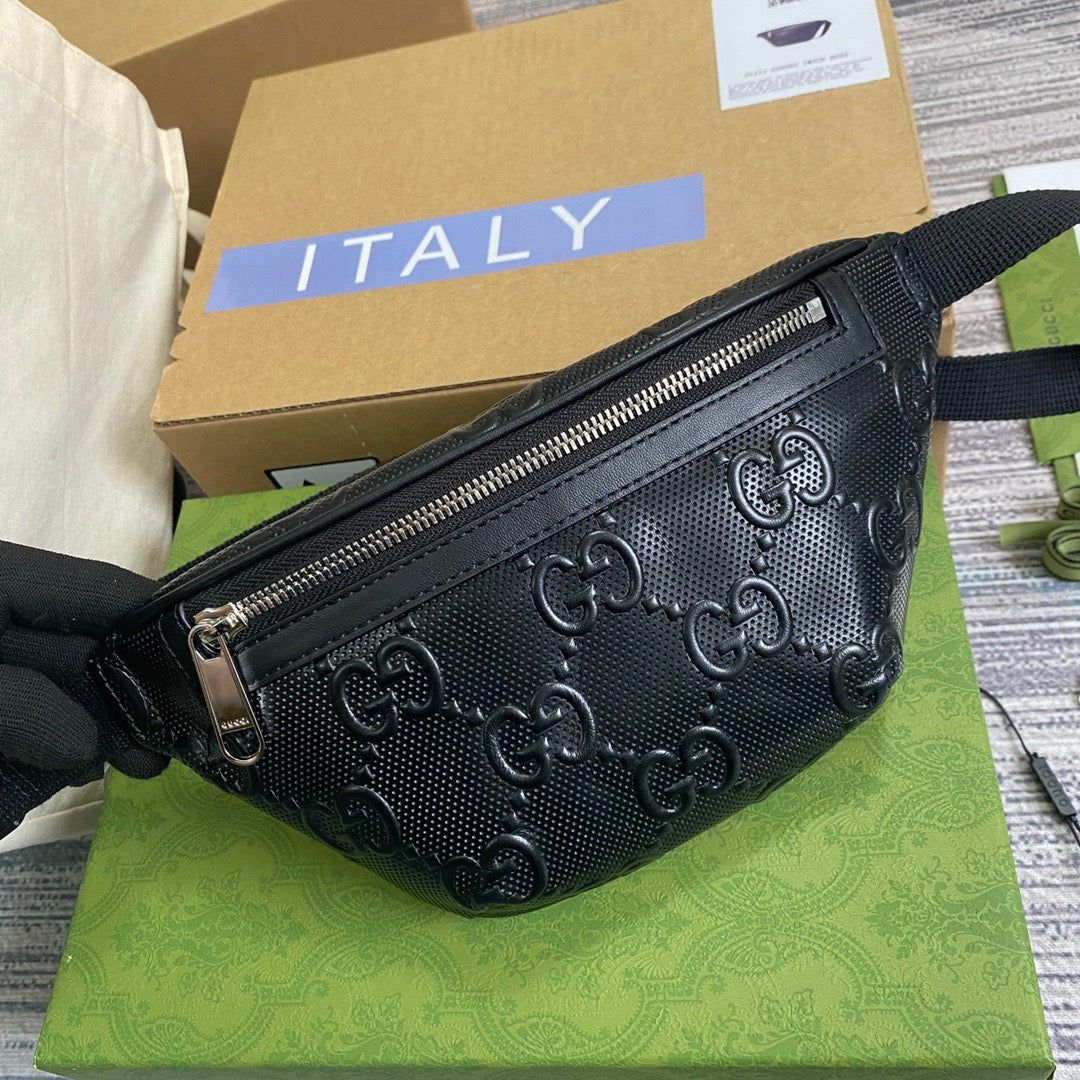 gg Embossed Belt Bag Black gg Embossed For Men  9.1in/23cm gg 658582 1W3CN 1000