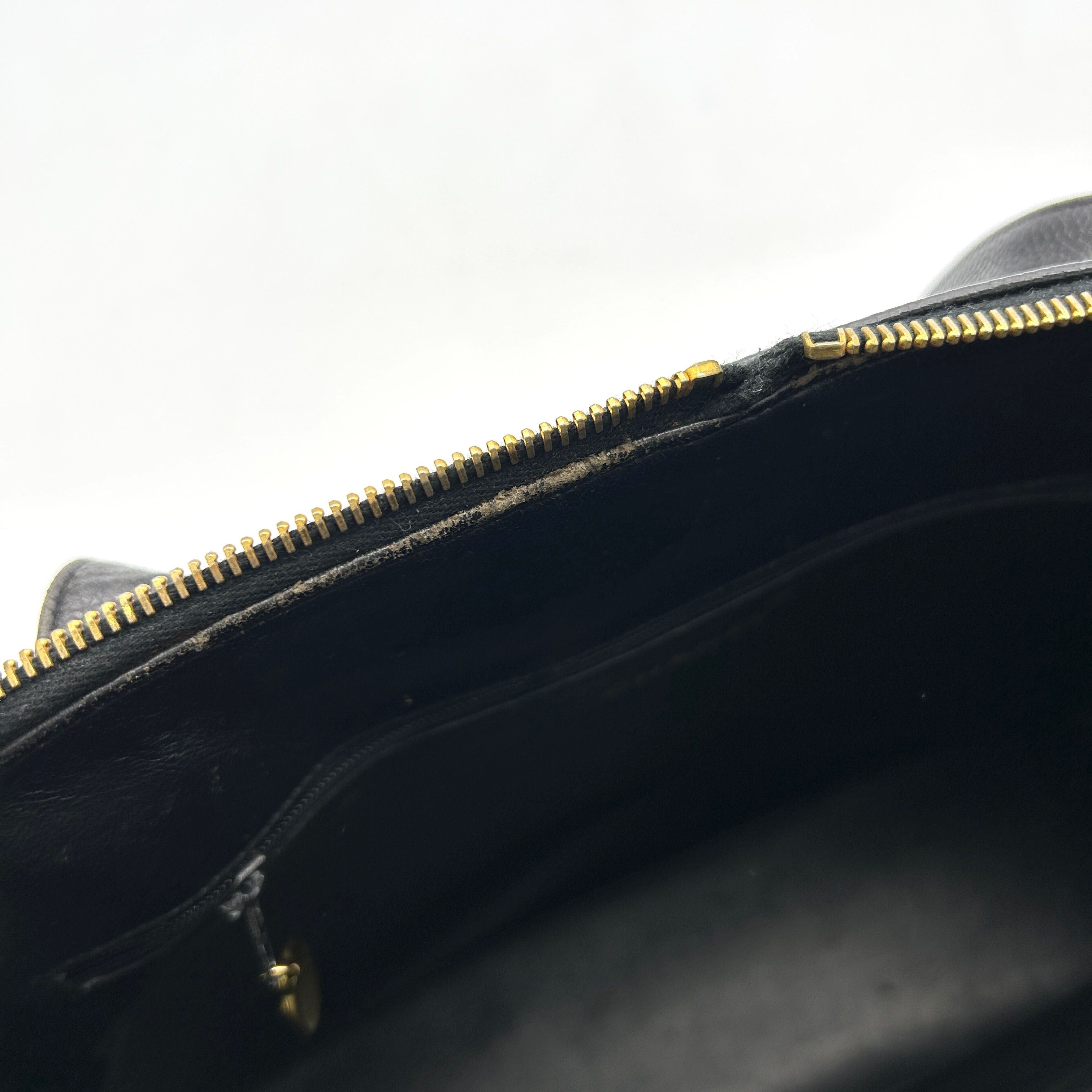 Pre-owned CHANEL Caviar Large CC Shoulder Bag Black  WD012636