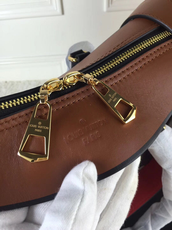 LOV2 Bags - Luxurious Bags  2081