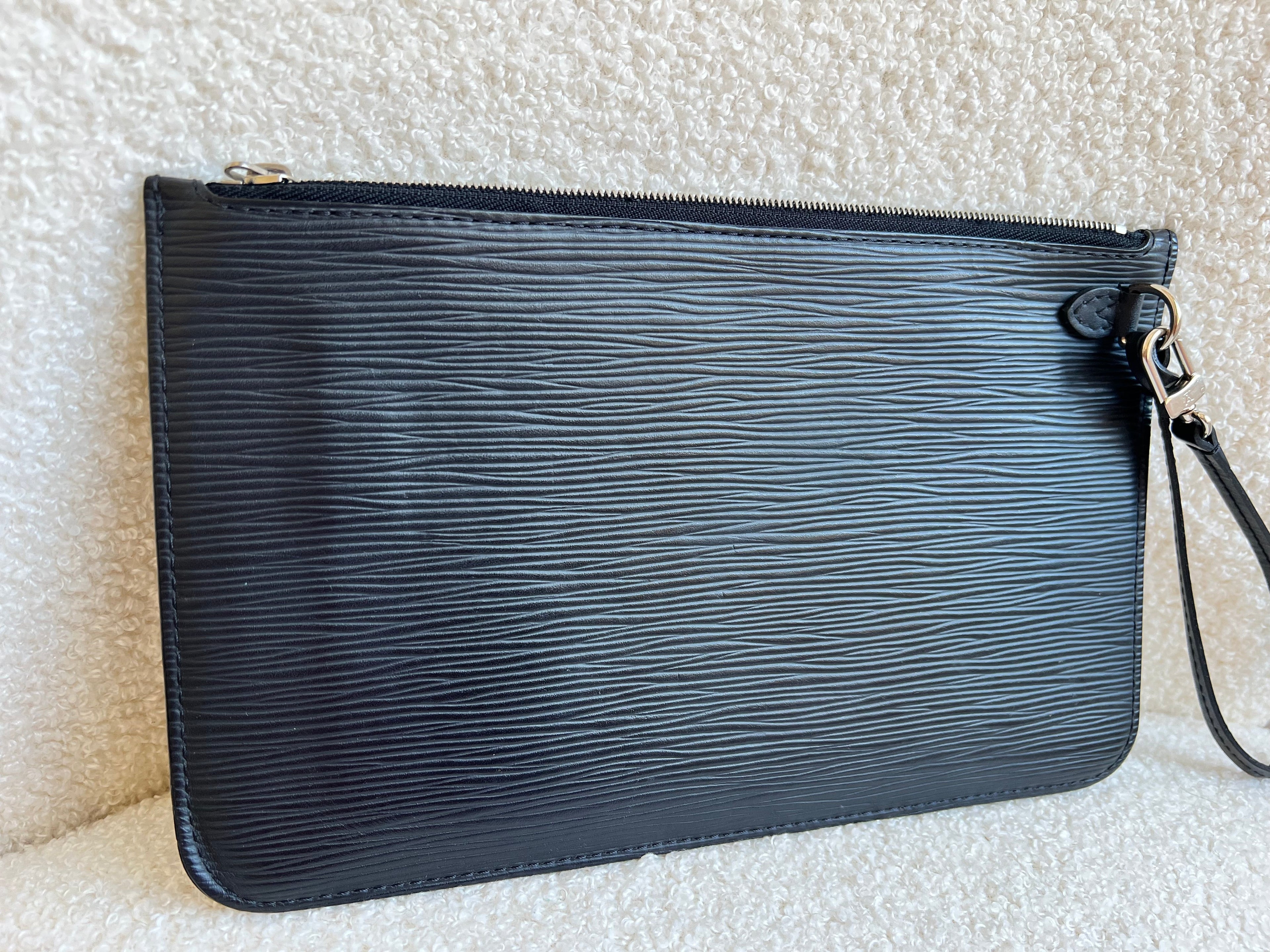 Louis Vuitton Pouch (from Neverfull) Black Epi
