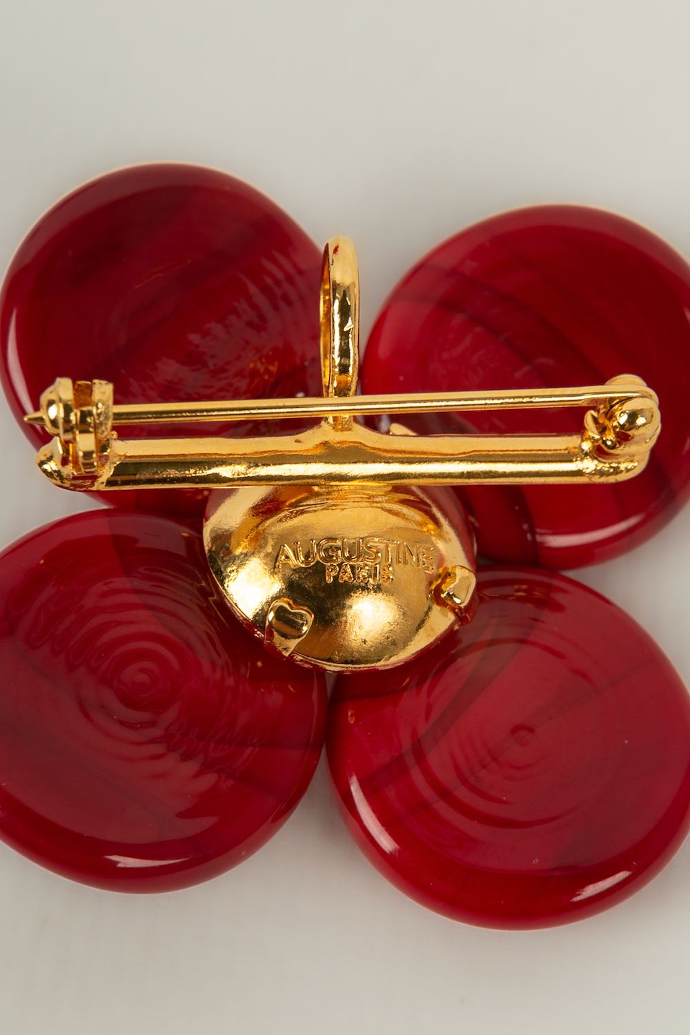 Broche Augustine