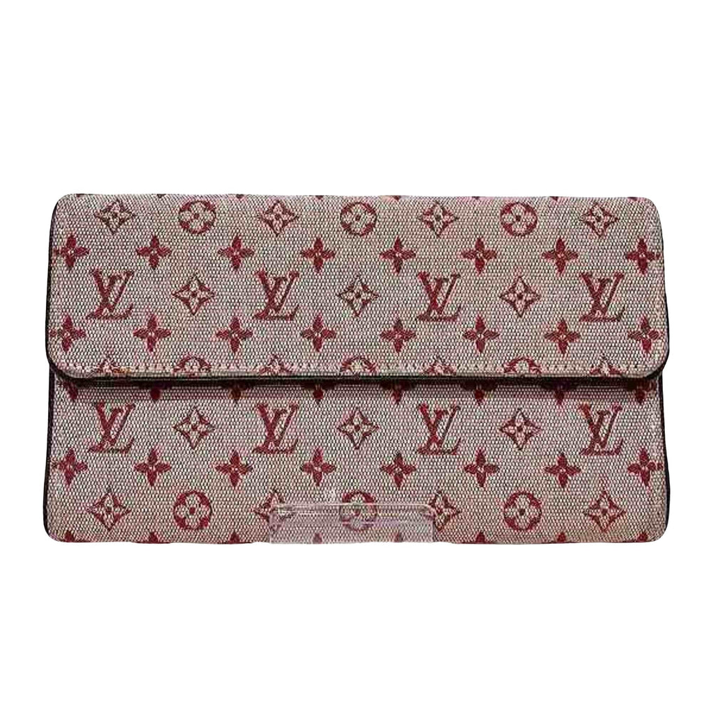 Louis Vuitton International  Canvas Wallet  ()