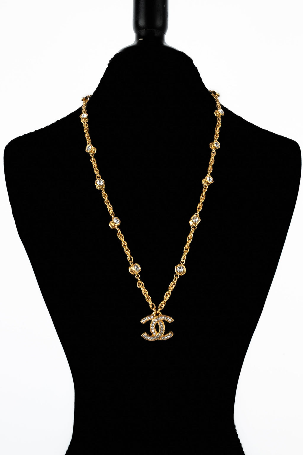 Collier cc Chanel