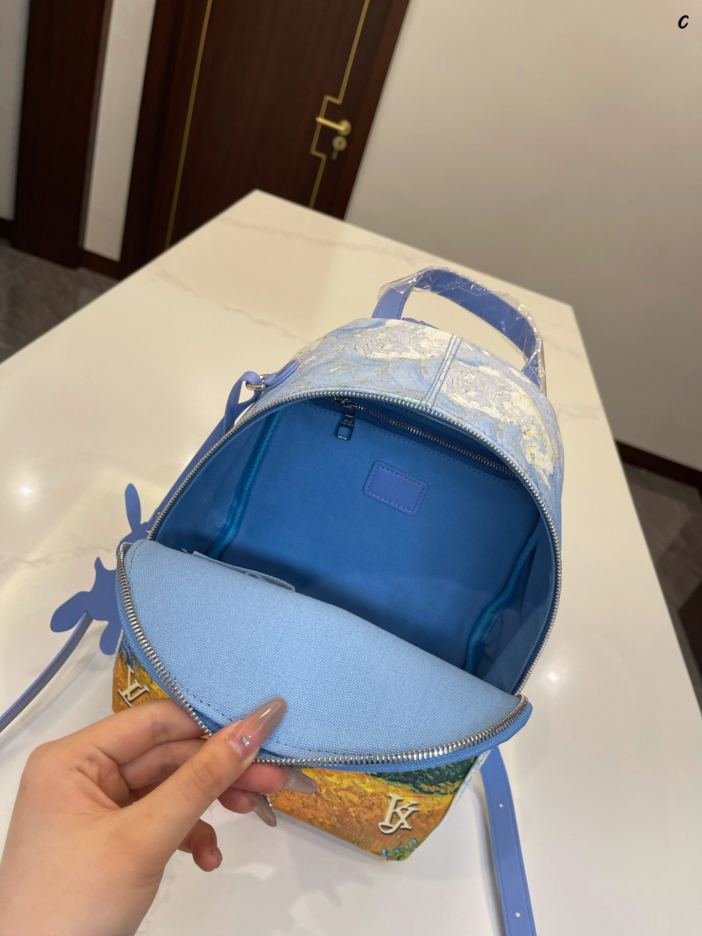 EN - Luxury Bags LUV 825