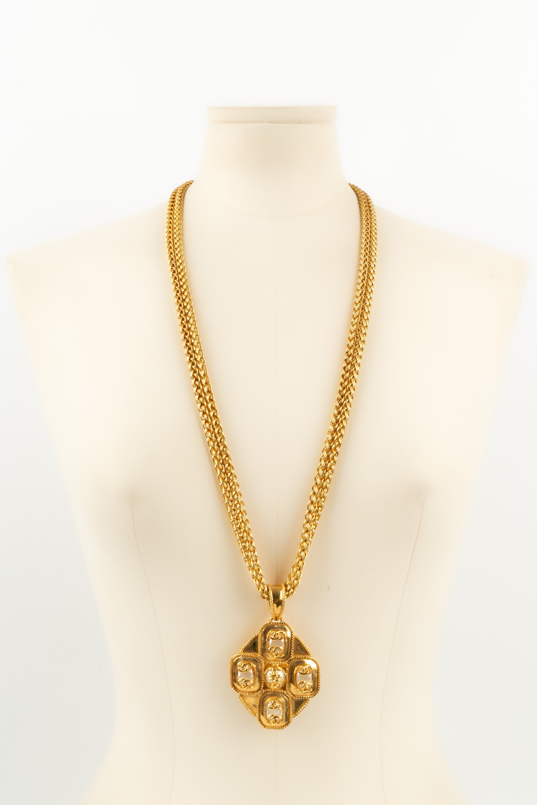 Collier Chanel Automne 1995