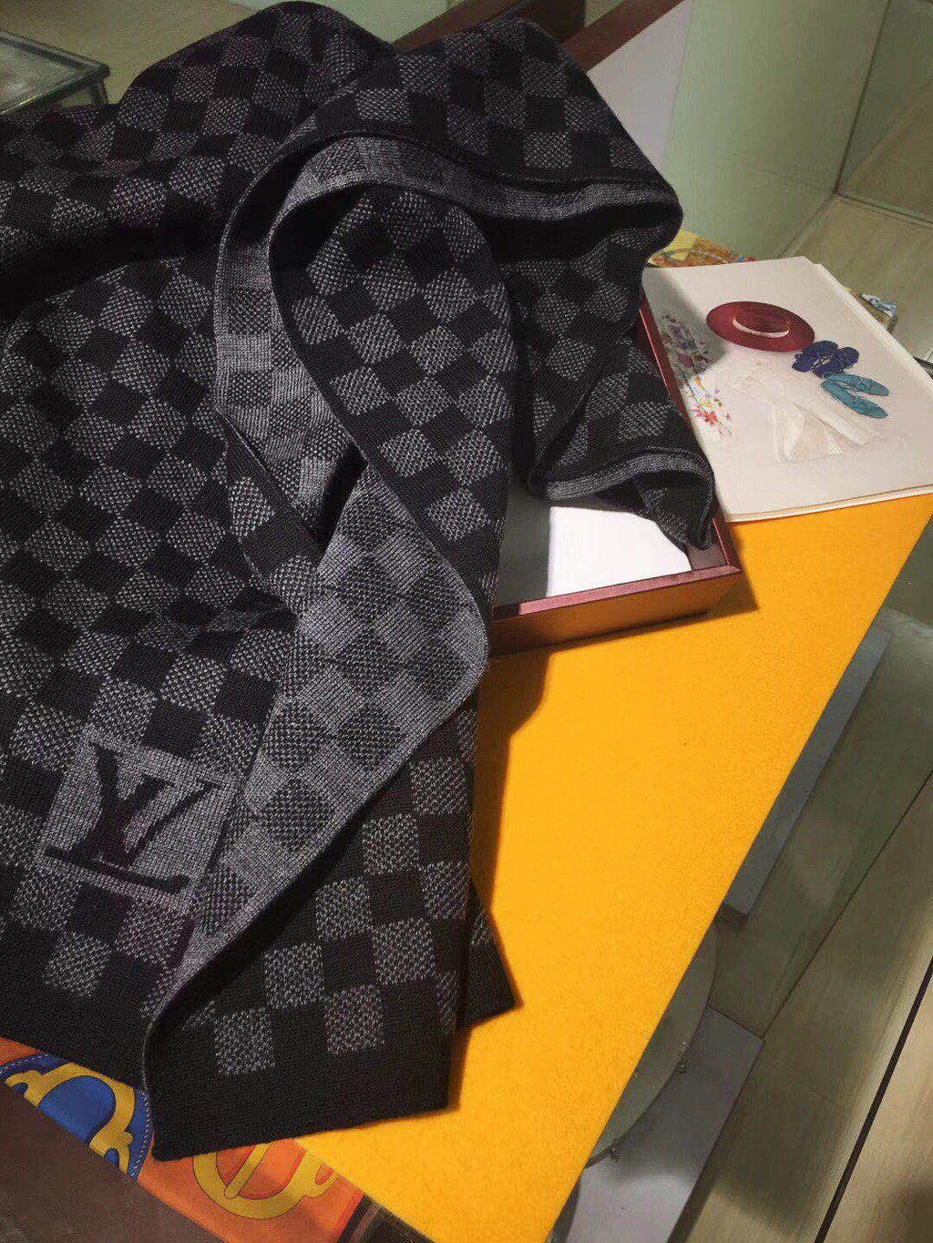 EN - Luxury LUV  Scarf 030