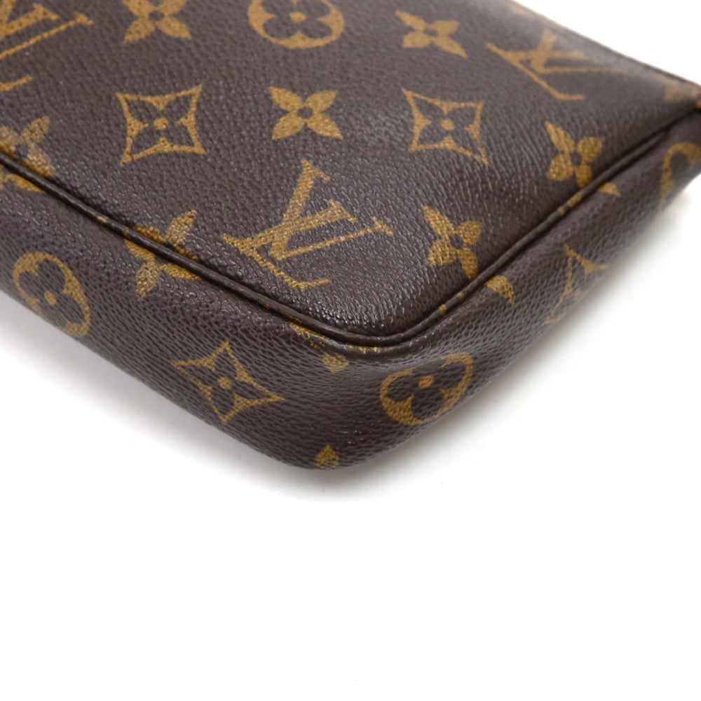 Louis Vuitto Pochette Accessoires Monogram Canvas Bag