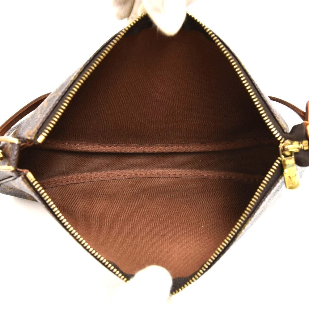 Louis Vuitto Pochette Accessoires Monogram Canvas Bag