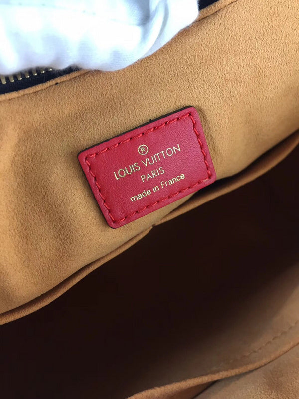 LOV2 Bags - Luxurious Bags  2076