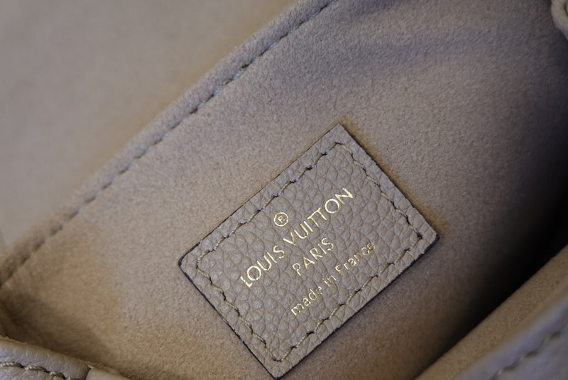 LOV2 Bags - Luxurious Bags  1562