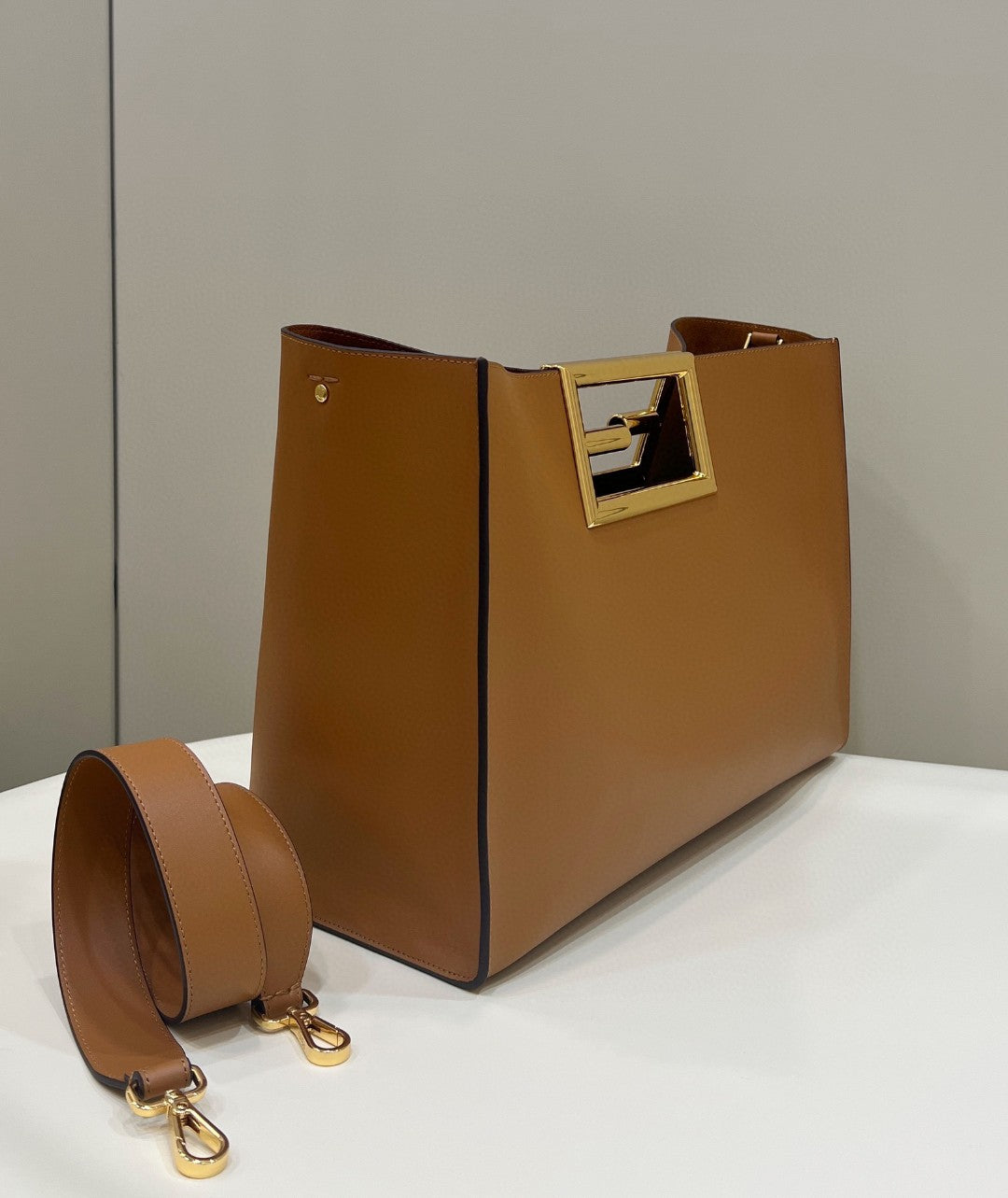 FI Way MeGLAMIum Brown Bag For Woman 29.5cm/11.5in