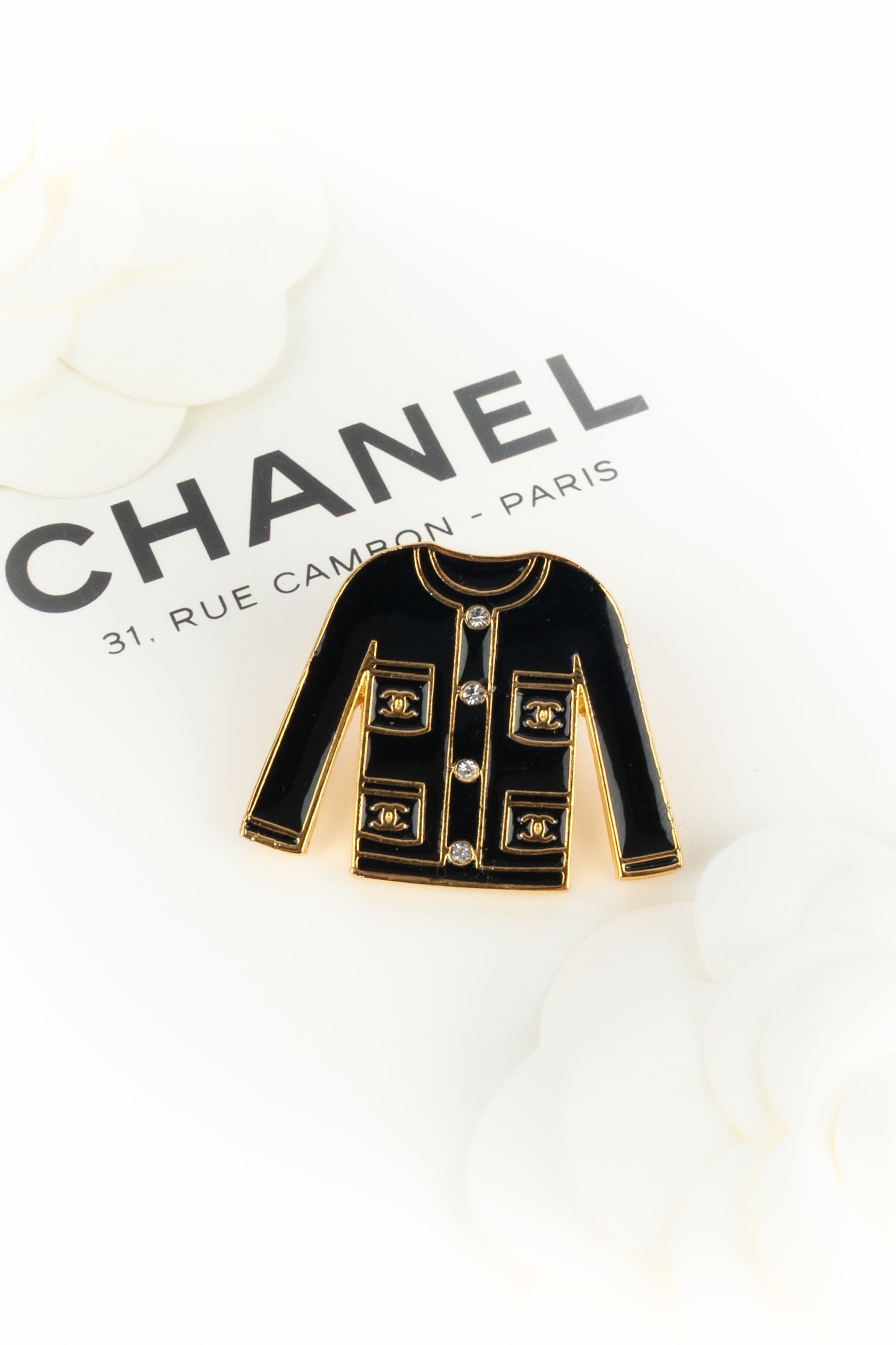 Pins "veste" Chanel 2002