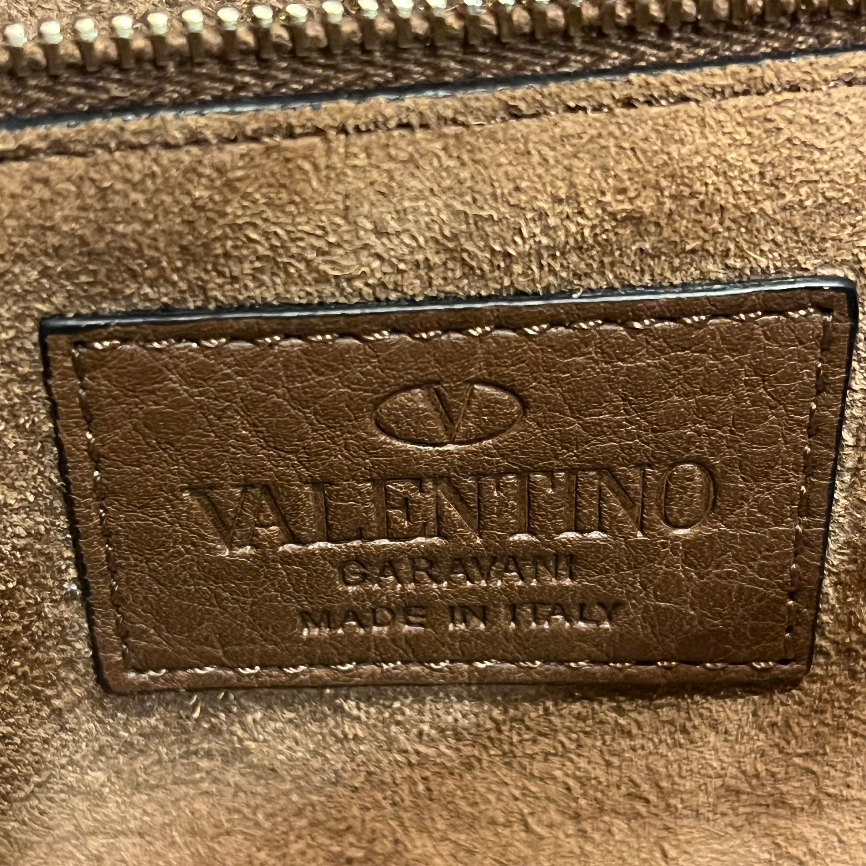 VALENTINO Band Rockstud Grained Calfskin Crossbody Bag ADI1194