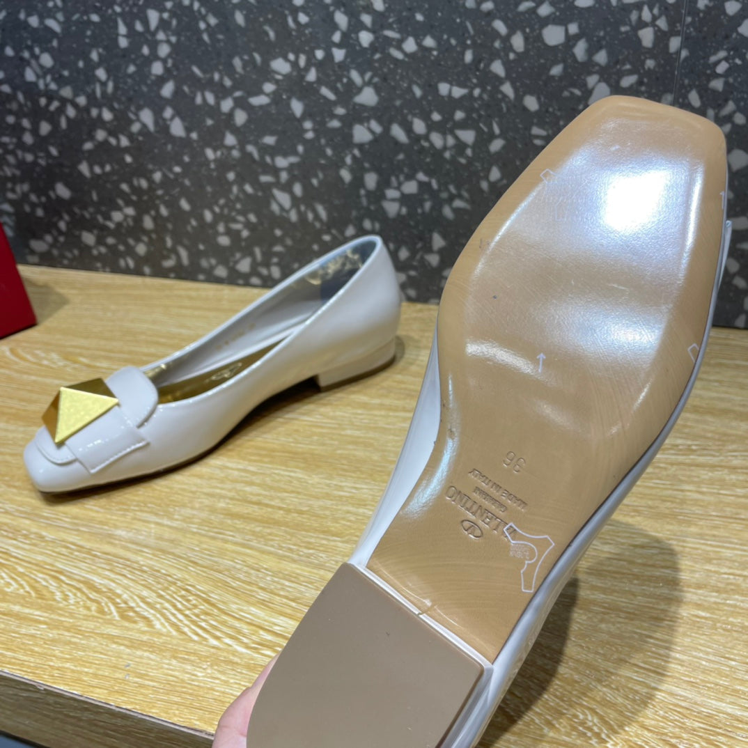 Valentino Garavani One Stud Patent Ballet GlamIats White For Women