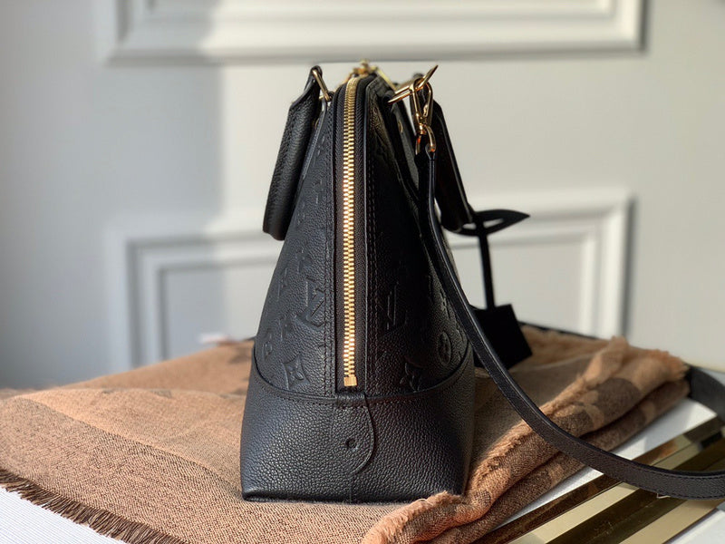 LOV2 Bags - Luxurious Bags  1764
