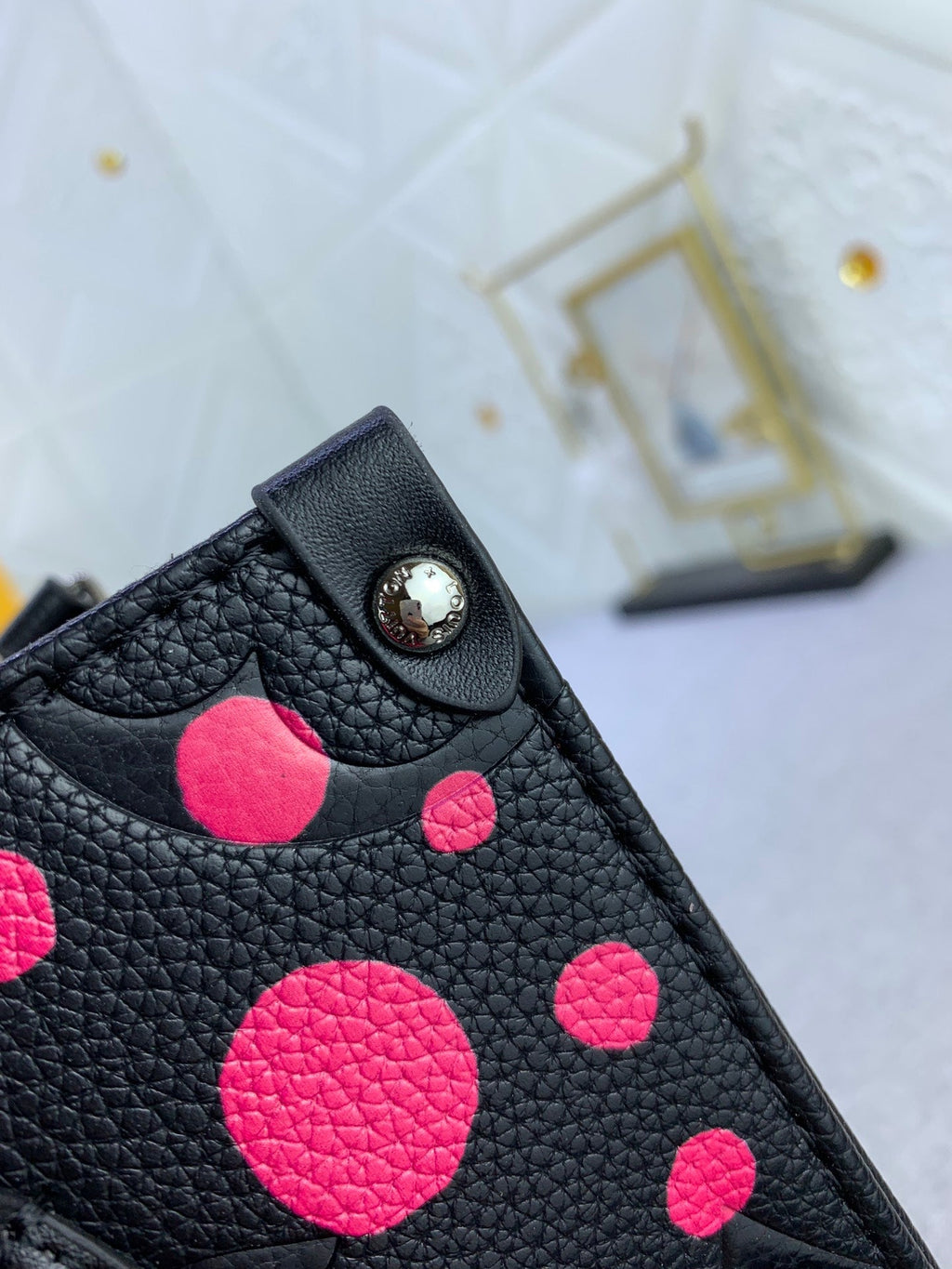 EN - New Bag LUV 637