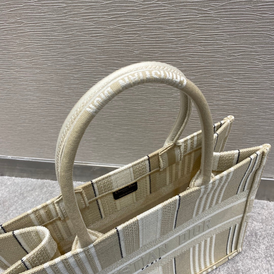 GLAMI MeGLAMIum Book Tote Beige Stripes Embroidery Bag For Women 14in/36cm CD