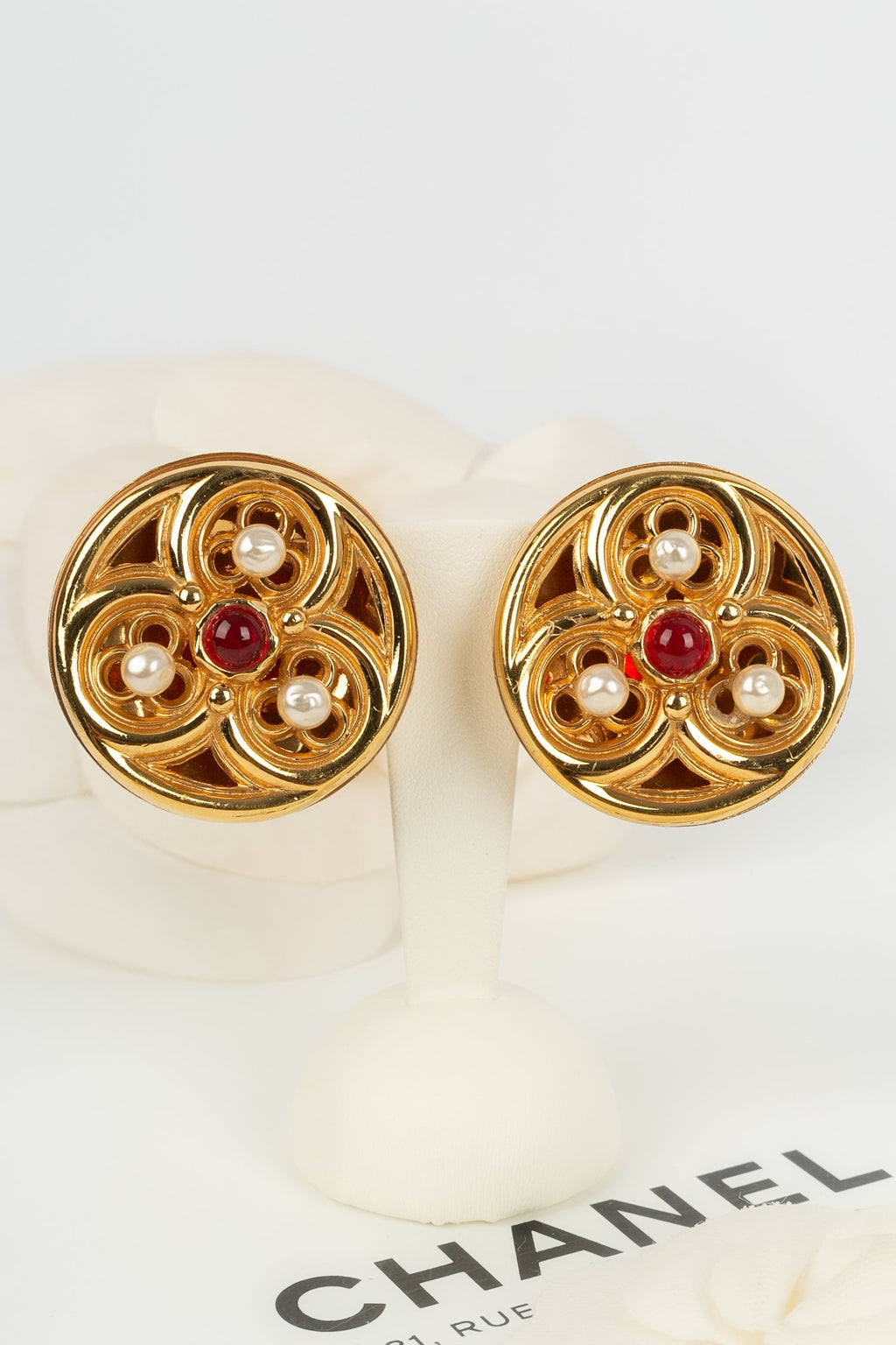 Boucles d'oreilles Chanel Automne 1989