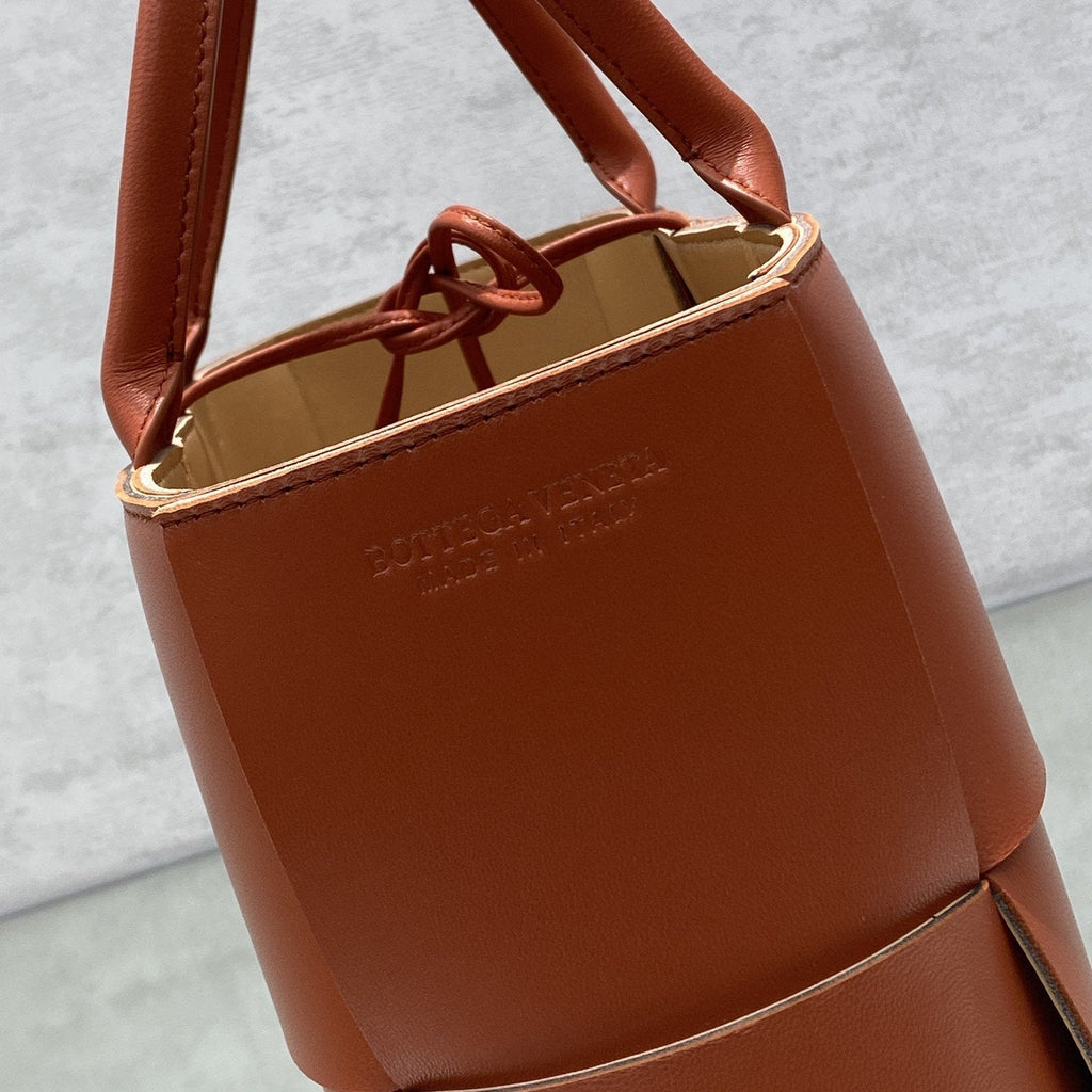 GLAMI Small Arco Tote Bag Orange, For Women, Bags 14.2in/36cm