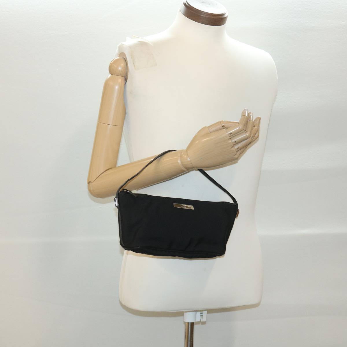 GUCCI GG Canvas Accessory Pouch Black 039.1103 36599