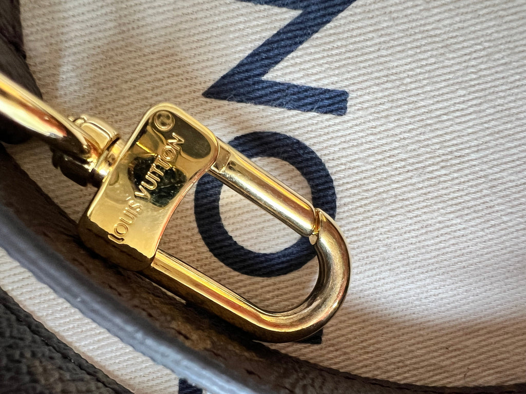 Louis Vuitton Pochette Metis Monogram (RRP £1,970)