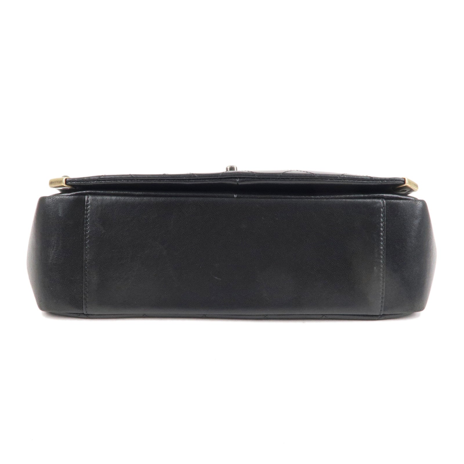 CHANEL Matelasse Lamb Skin Vintage Chain Shoulder Bag Black