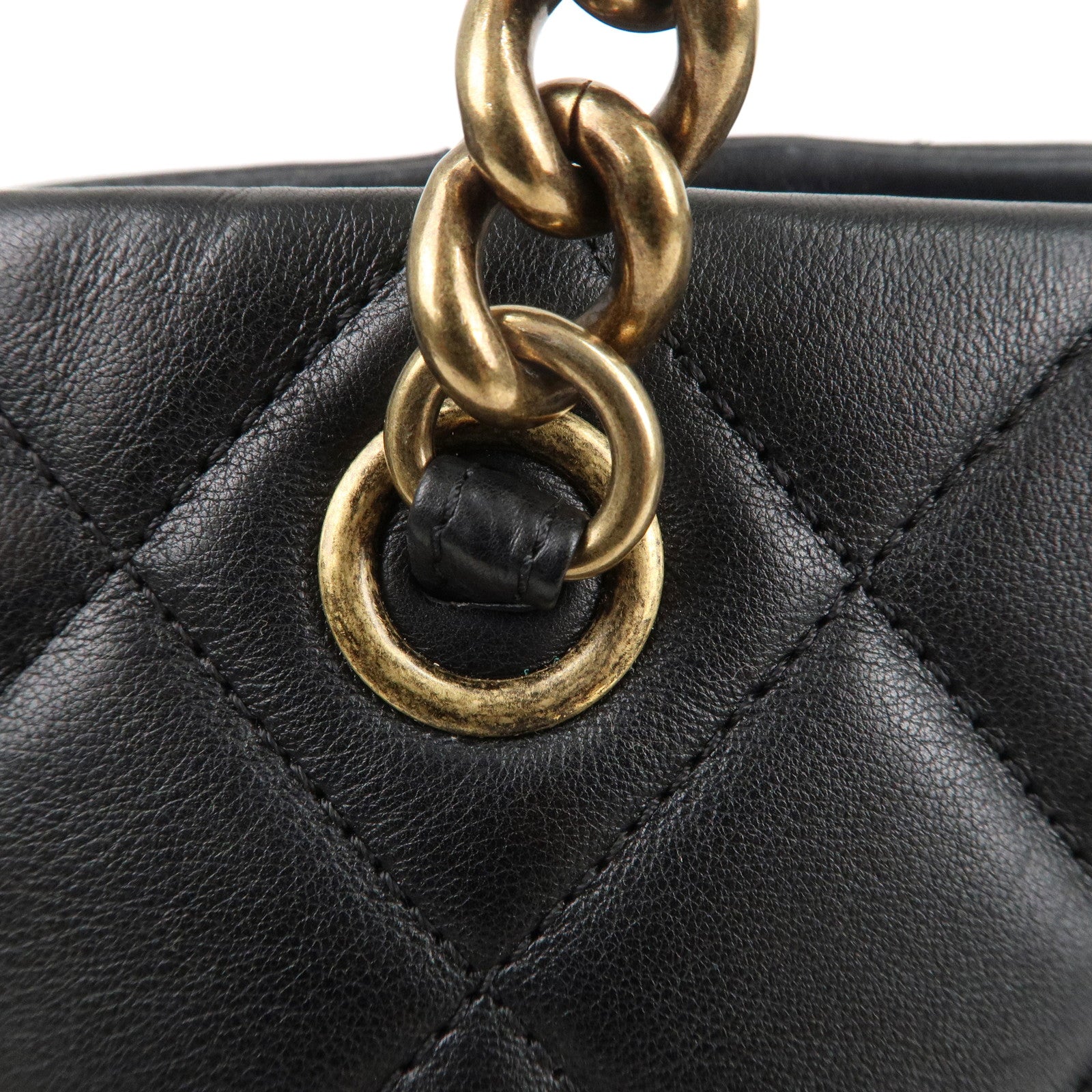 CHANEL Matelasse Lamb Skin Chain Shoulder Bag Black Bags Glimer Gold