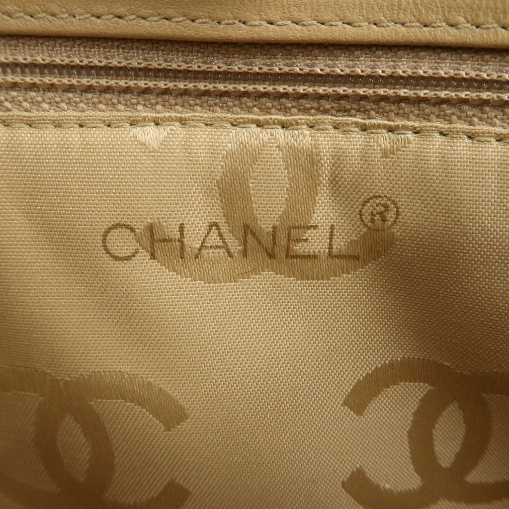 CHANEL Matelasse Ultra Stitch Lamb Skin 2.55 Tote Chain Bag Beige