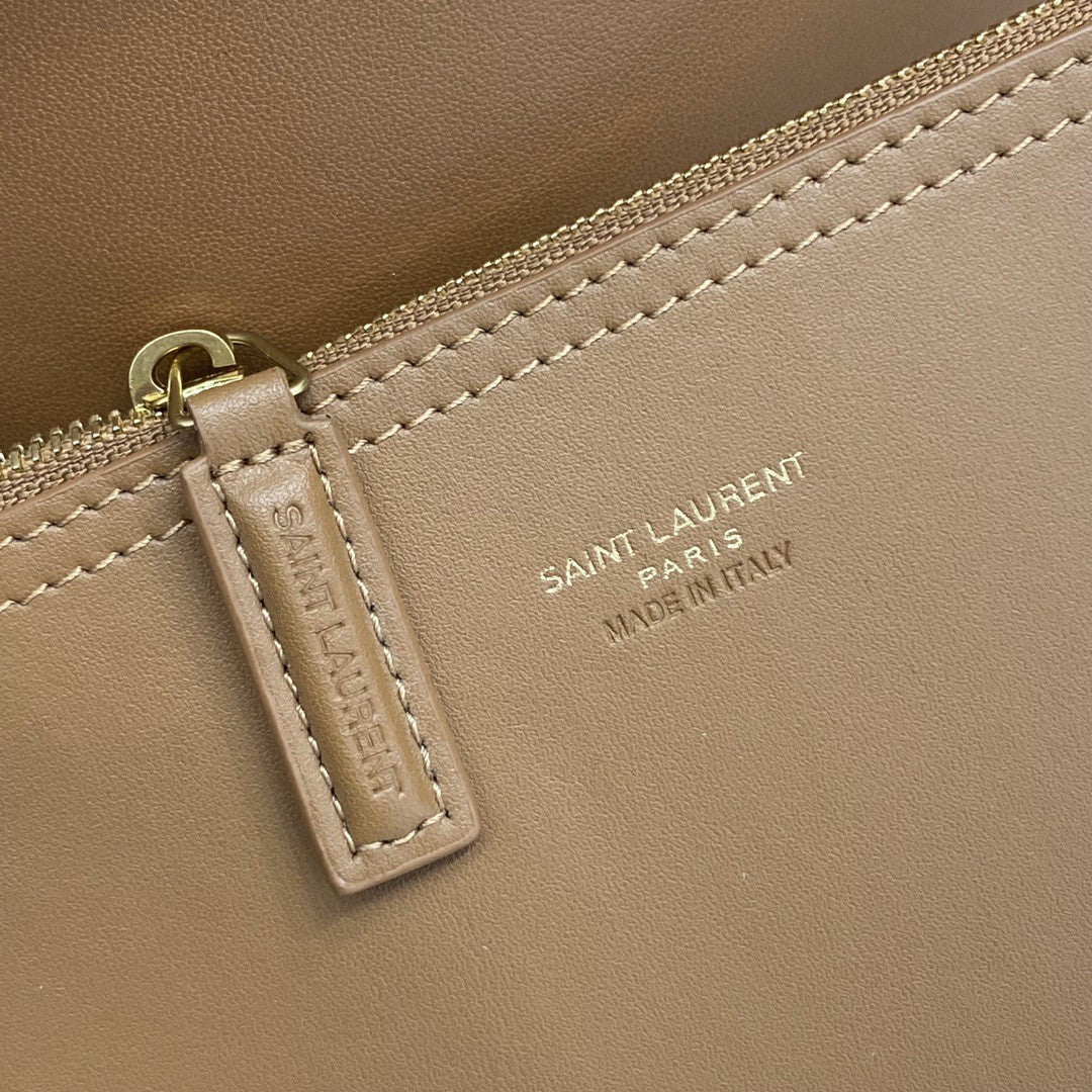 GLAMI Shopping N/S In Supple Brown For Women 13.7in/35cm YSL