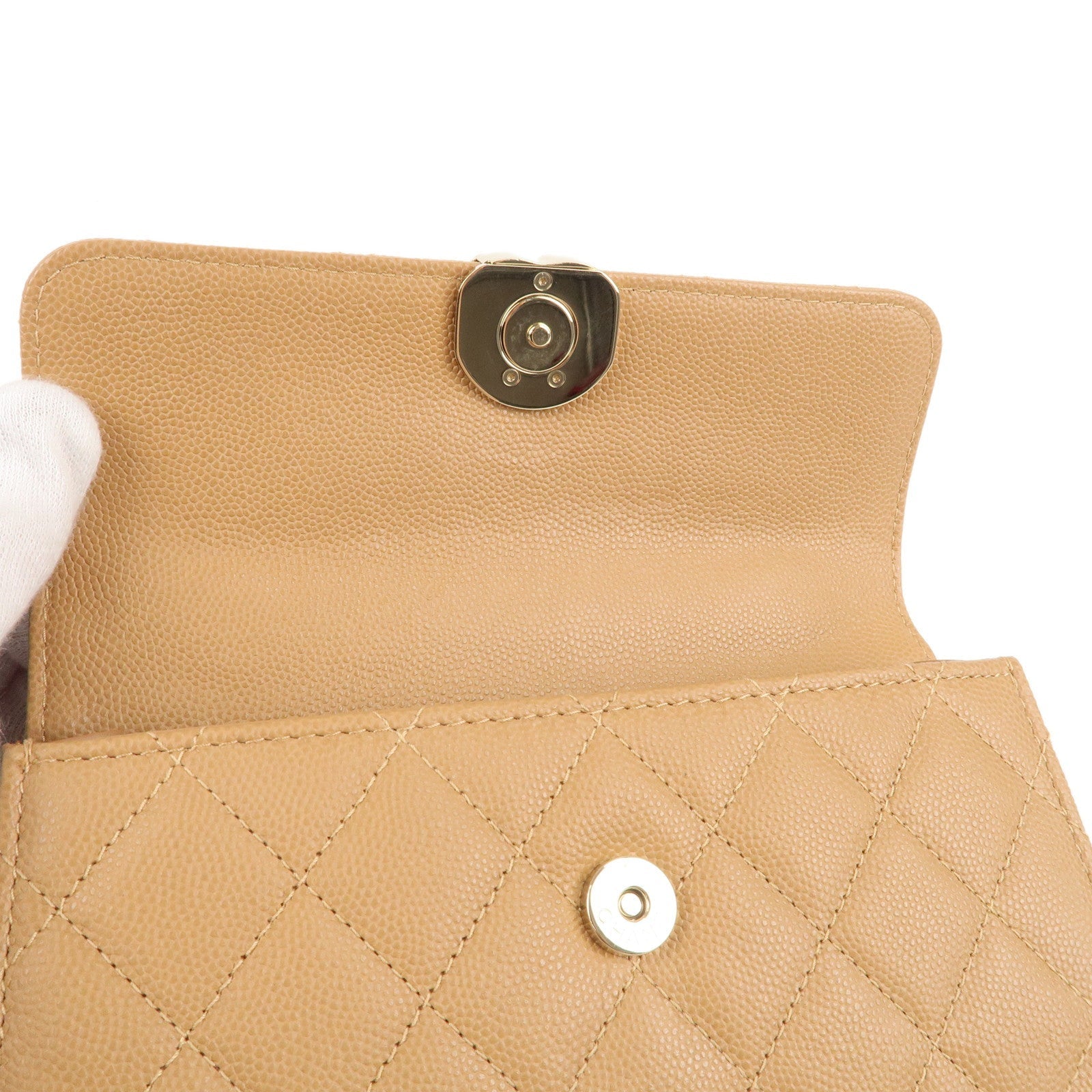 CHANEL Matelasse Caviar Skin Flap Phone Case Shoulder Bag AP3238