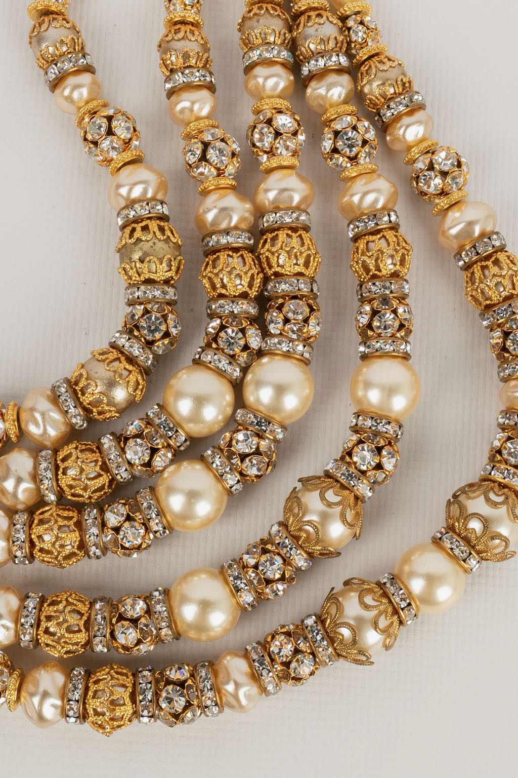 Collier court de perles nacrÃƒÆ’Ã‚Â©es et strass
