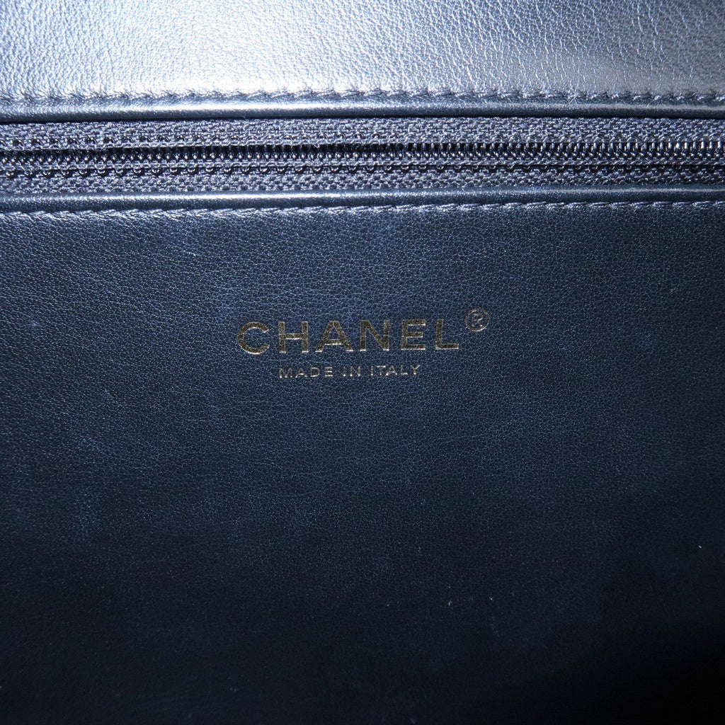CHANEL CC Filigree Matelasse Caviar Skin Shoulder Bag Black A93344